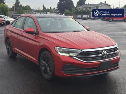 Certified 2024 Volkswagen Jetta SE w/ Panoramic Sunroof Package