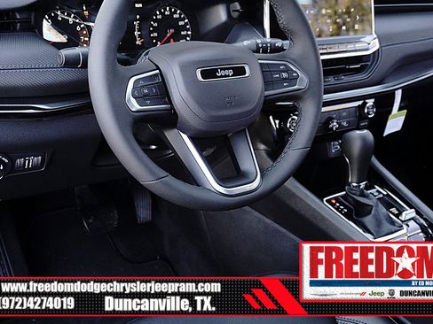 New 2026 Jeep Compass Latitude image 25