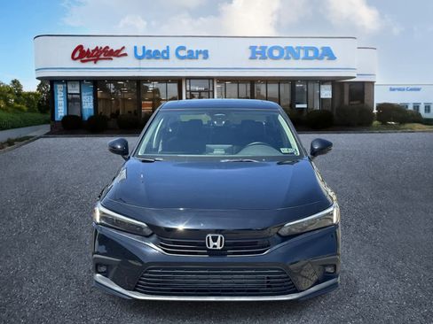 Used 2023 Honda Civic Touring image 8