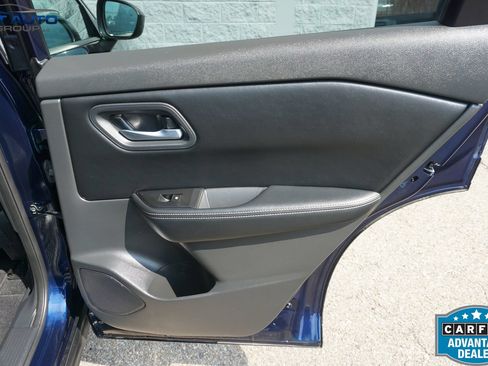 Used 2024 Nissan Rogue SV AWD/4WD image 22