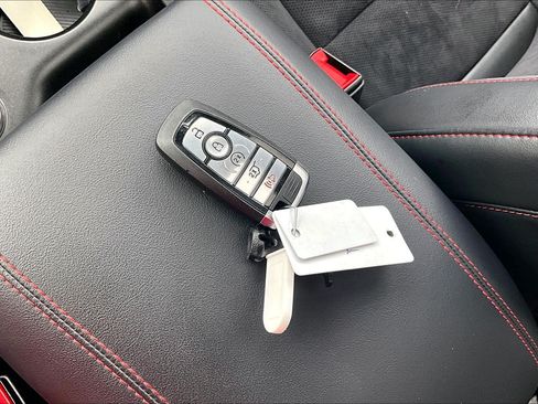 Used 2025 Ford Explorer ST AWD/4WD image 12