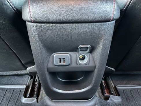 Used 2015 GMC Canyon SLE w/ All-Terrain Package image 22