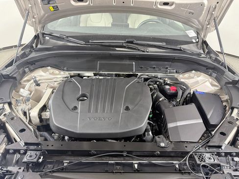 Used 2026 Volvo XC60 B5 Plus AWD/4WD image 30