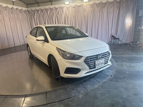 Used 2019 Hyundai Accent SE image 3