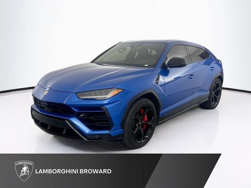 Used 2022 Lamborghini Urus AWD/4WD image 1
