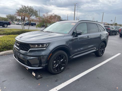 Used 2023 Kia Sorento SX image 11