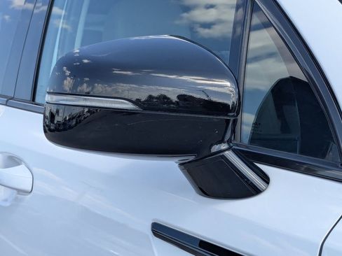 Used 2023 Kia Sorento S w/ Panoramic Sunroof Package FWD image 14
