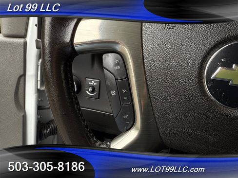 Used 2019 Chevrolet Express 3500 w/ Driver Convenience Package image 36
