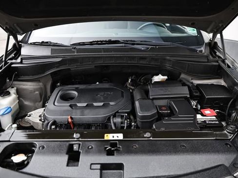 Used 2018 Hyundai Santa Fe Sport image 28