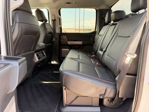Used 2025 Ford F250 Lariat AWD/4WD image 23