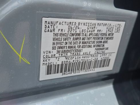 New 2026 Nissan Sentra SR w/ SR Premium Package FWD image 4