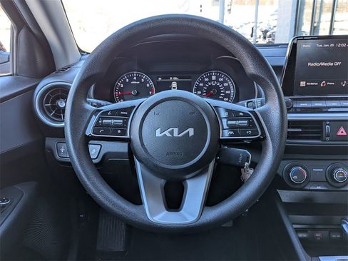 Used 2023 Kia Forte LXS image 13