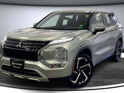 Used 2023 Mitsubishi Outlander SE