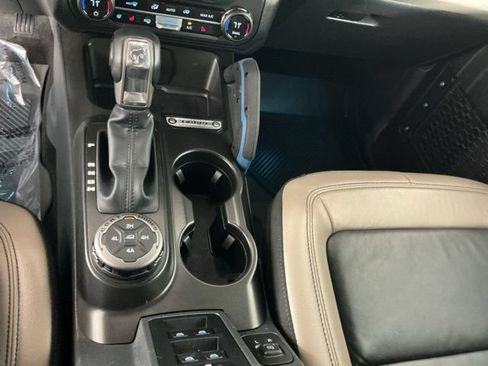 Used 2023 Ford Bronco Wildtrak AWD/4WD image 21
