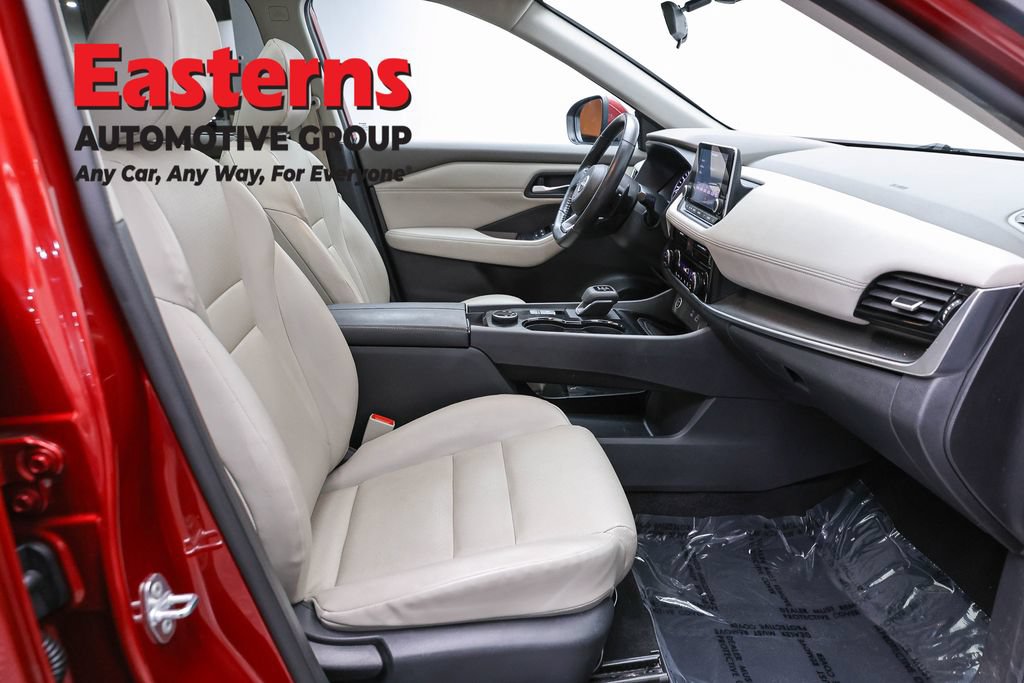 Used 2023 Nissan Rogue SV w/ SV Premium Package AWD/4WD image 26