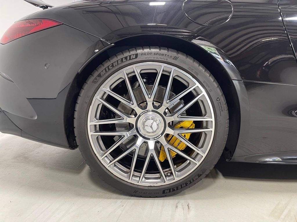 Used 2022 Mercedes-Benz SL 63 AMG 4MATIC image 19