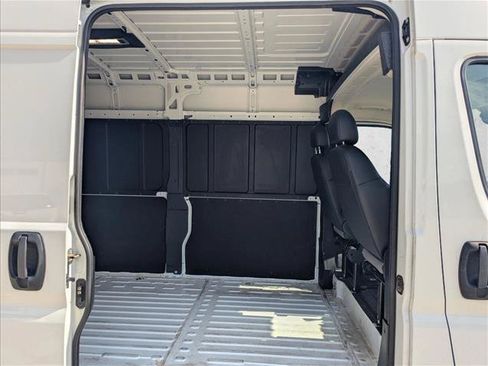Used 2026 RAM ProMaster 2500 w/ Convenience Group FWD image 18