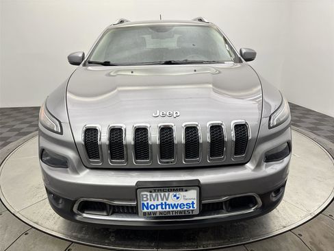 Used 2018 Jeep Cherokee Limited image 14