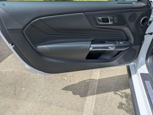 Used 2025 Ford Mustang GT Premium image 10