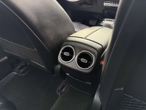 Used 2020 Mercedes-Benz CLA 250 image 20