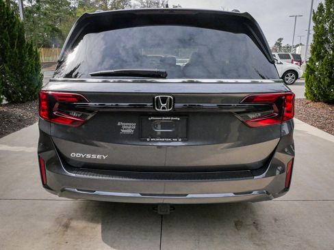New 2026 Honda Odyssey EX-L image 9