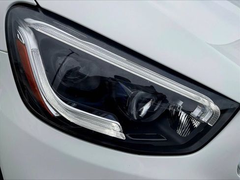Used 2022 Mercedes-Benz GLC 300 4MATIC w/ Multimedia Package Lite image 30