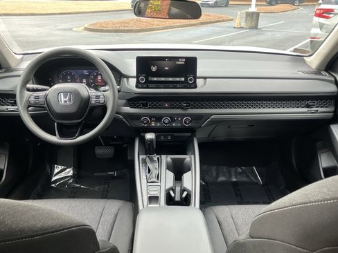 Certified 2025 Honda Accord LX image 31
