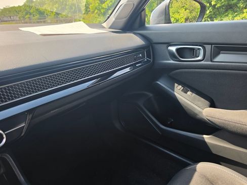 Used 2024 Honda Civic Sport image 31