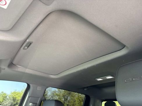 Used 2023 GMC Sierra 3500 Denali w/ Denali Ultimate Package image 29