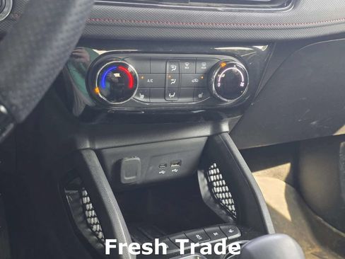 Used 2024 Chevrolet TrailBlazer RS FWD image 15