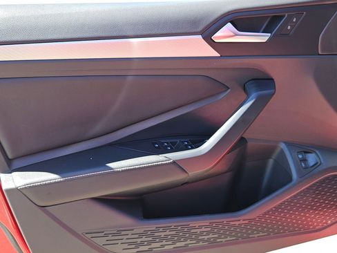 Used 2024 Volkswagen Jetta Sport image 11