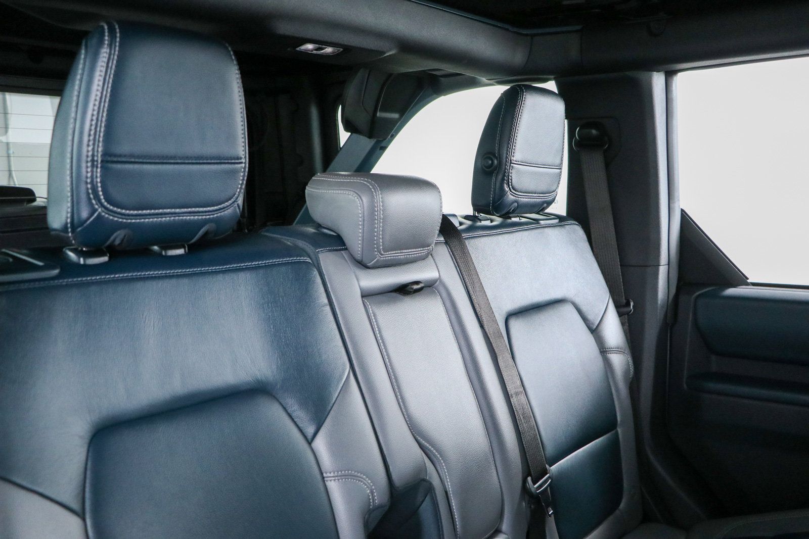 Used 2021 Ford Bronco First Edition AWD/4WD image 28