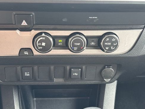 Used 2023 Toyota Tacoma SR image 12