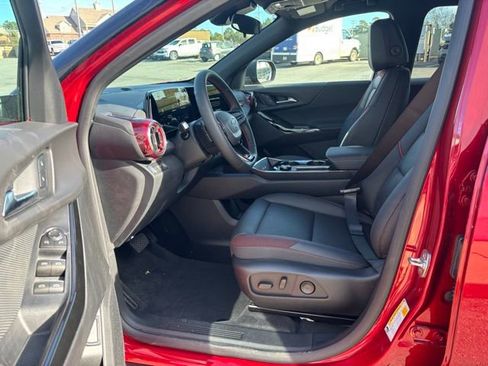 New 2026 Chevrolet Equinox RS image 2