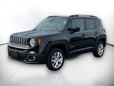 Used 2018 Jeep Renegade Latitude image 2