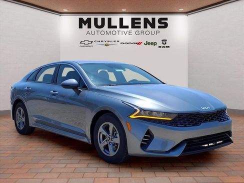 Used 2023 Kia K5 LXS FWD image 3