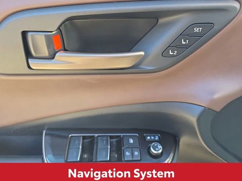 Used 2024 Toyota Crown Limited image 20