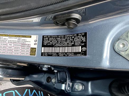 Certified 2022 Toyota Corolla LE FWD image 33