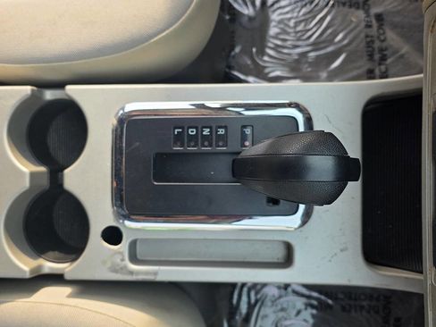 Used 2011 Ford Escape XLT image 26