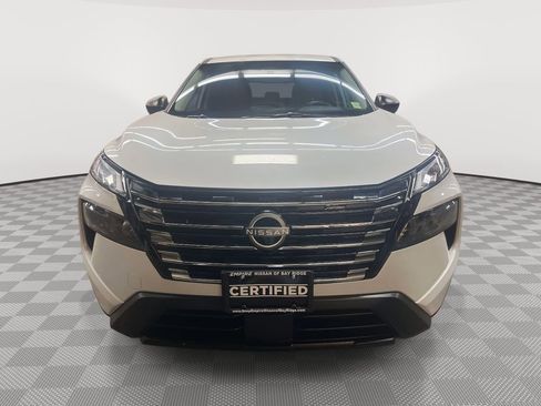 Certified 2025 Nissan Rogue S image 8