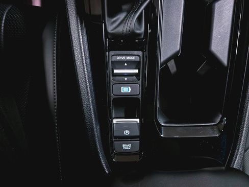 Used 2023 Honda Accord EX-L image 31