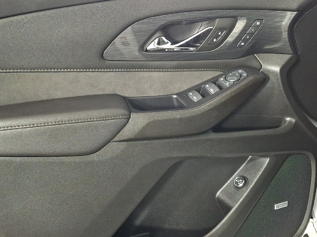 Used 2022 Chevrolet Traverse High Country w/ LPO, Floor Liner Package AWD/4WD image 13