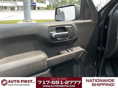 Used 2020 Chevrolet Silverado 1500 Custom Trail Boss w/ Custom Convenience Package AWD/4WD image 6