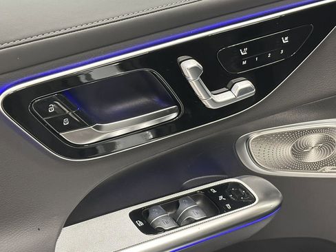 New 2026 Mercedes-Benz GLC 300 image 11