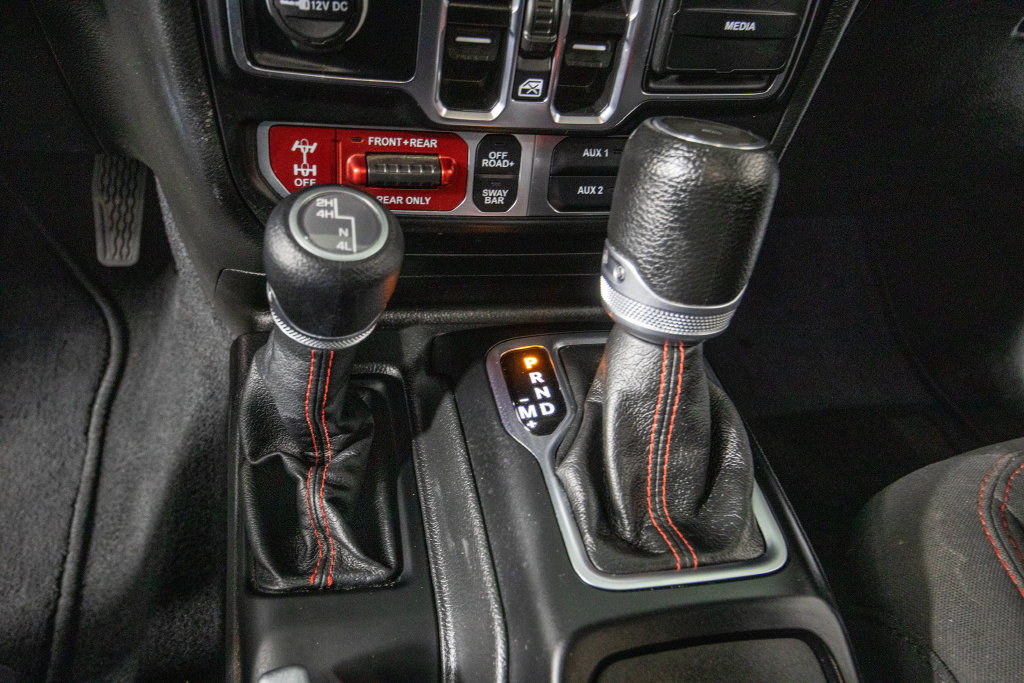 Used 2023 Jeep Wrangler Unlimited Rubicon AWD/4WD image 26