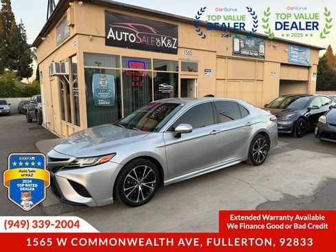 Used 2018 Toyota Camry SE image 12