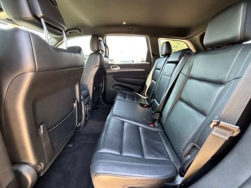 Used 2018 Jeep Grand Cherokee Limited RWD image 13