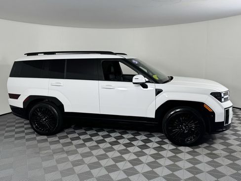 Used 2025 Hyundai Santa Fe Calligraphy image 5