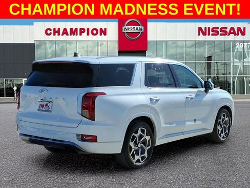 Used 2022 Hyundai Palisade Calligraphy image 7