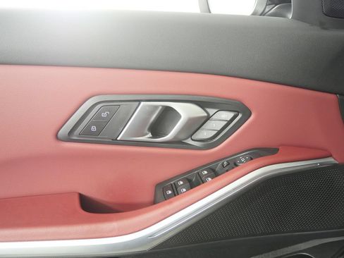 Used 2025 BMW 330i Sedan RWD image 8
